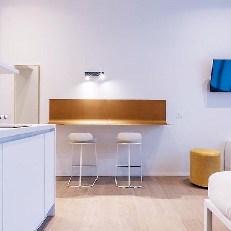 Easyhomes-City Centre Suites Milánó Kültér fotó
