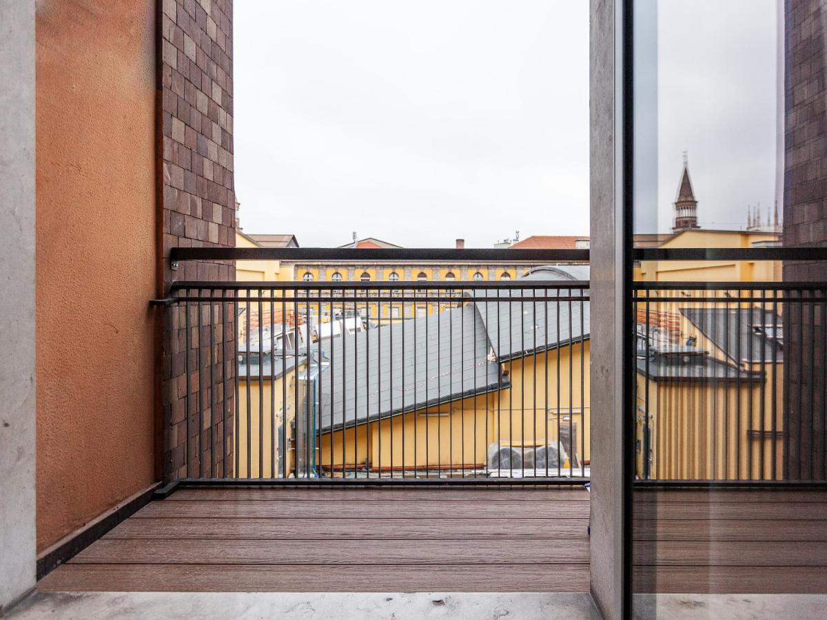 Easyhomes-City Centre Suites Milánó Kültér fotó