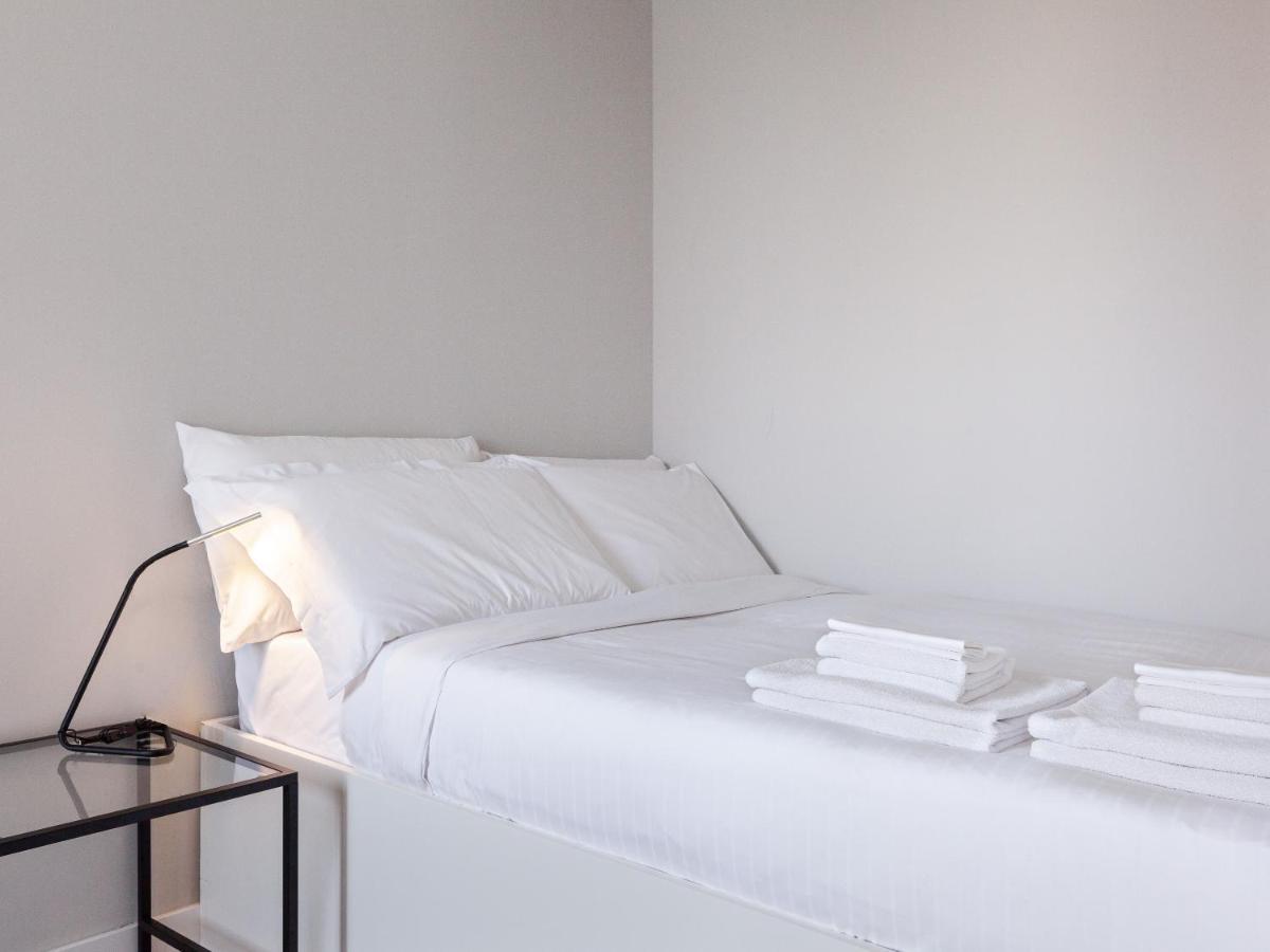 Easyhomes-City Centre Suites Milánó Kültér fotó