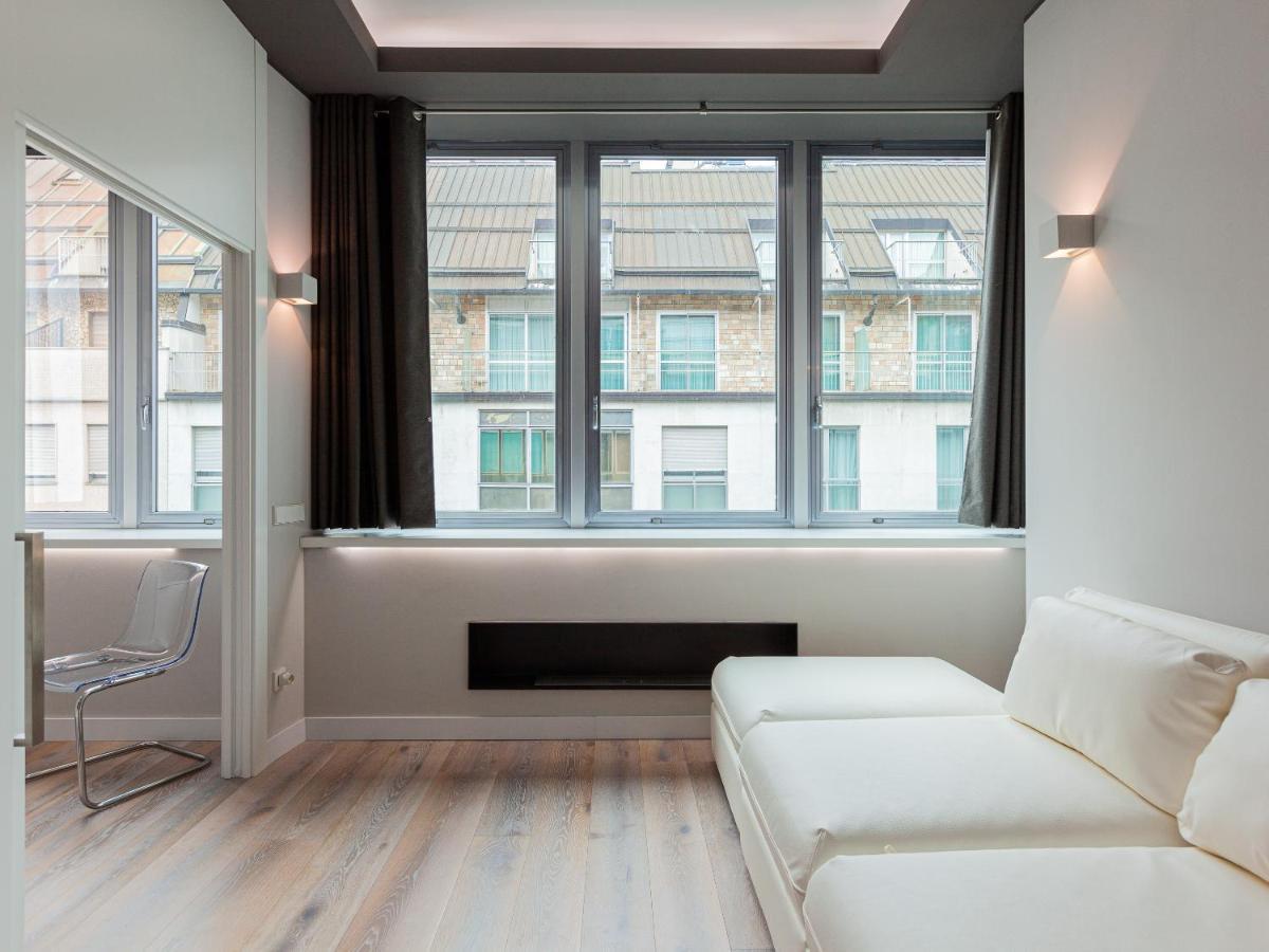 Easyhomes-City Centre Suites Milánó Kültér fotó