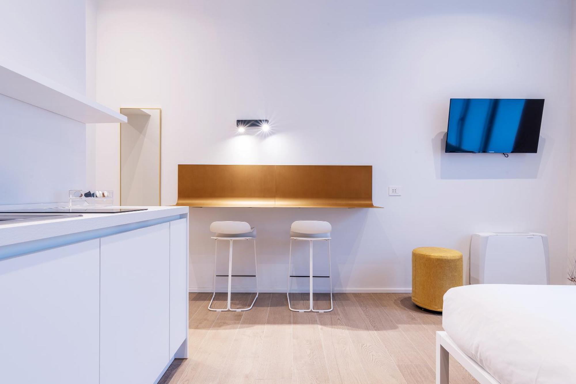 Easyhomes-City Centre Suites Milánó Kültér fotó