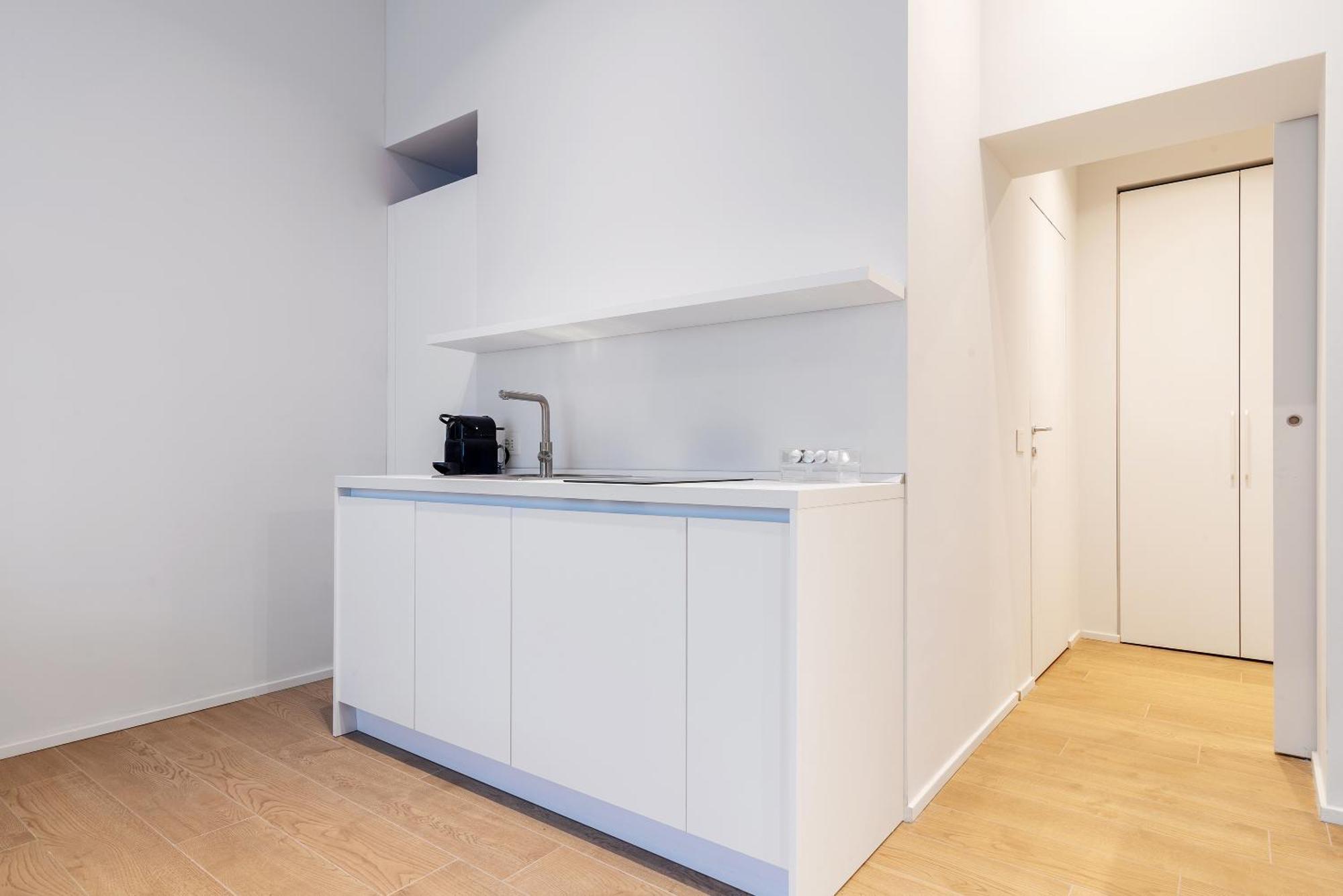 Easyhomes-City Centre Suites Milánó Kültér fotó