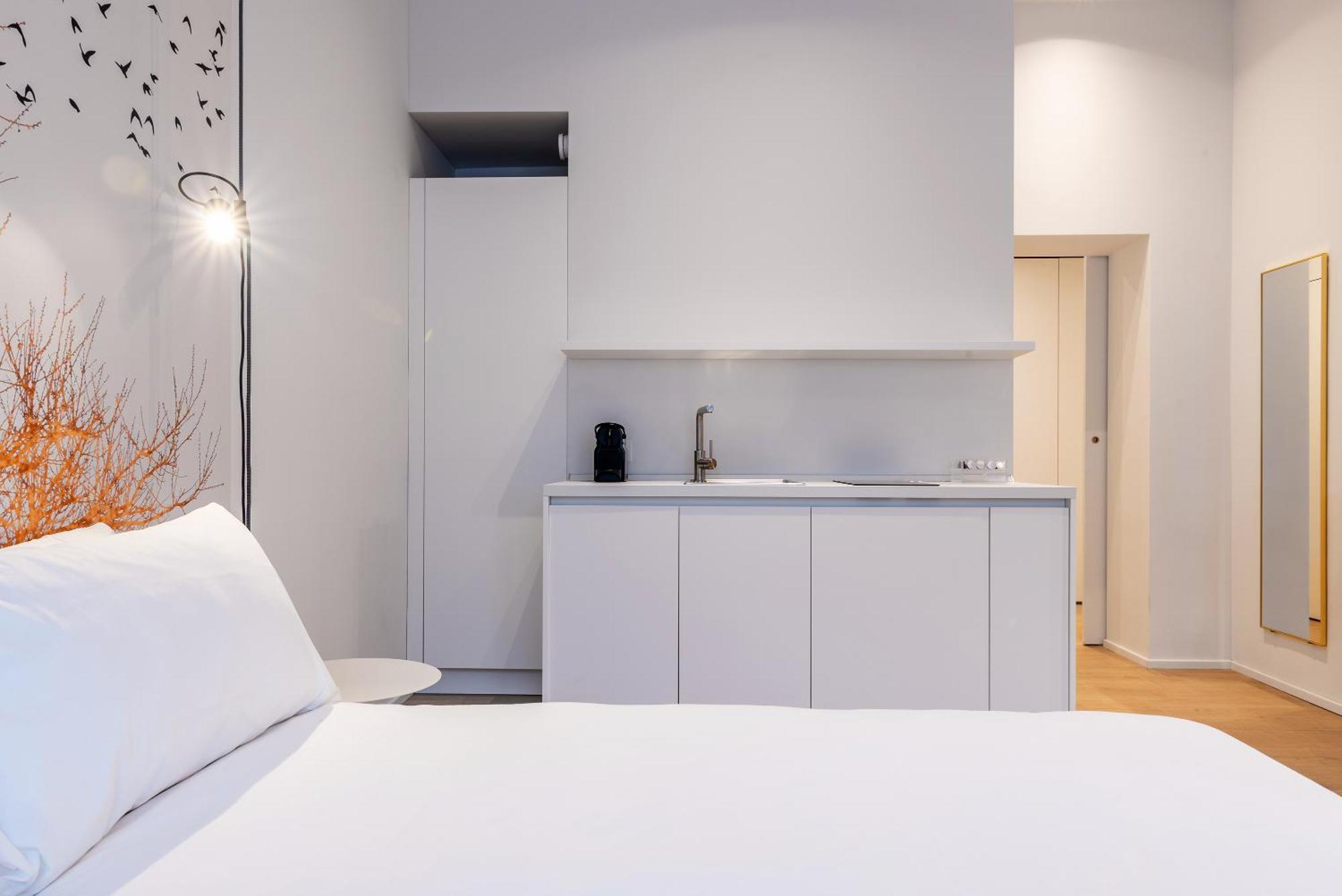 Easyhomes-City Centre Suites Milánó Kültér fotó