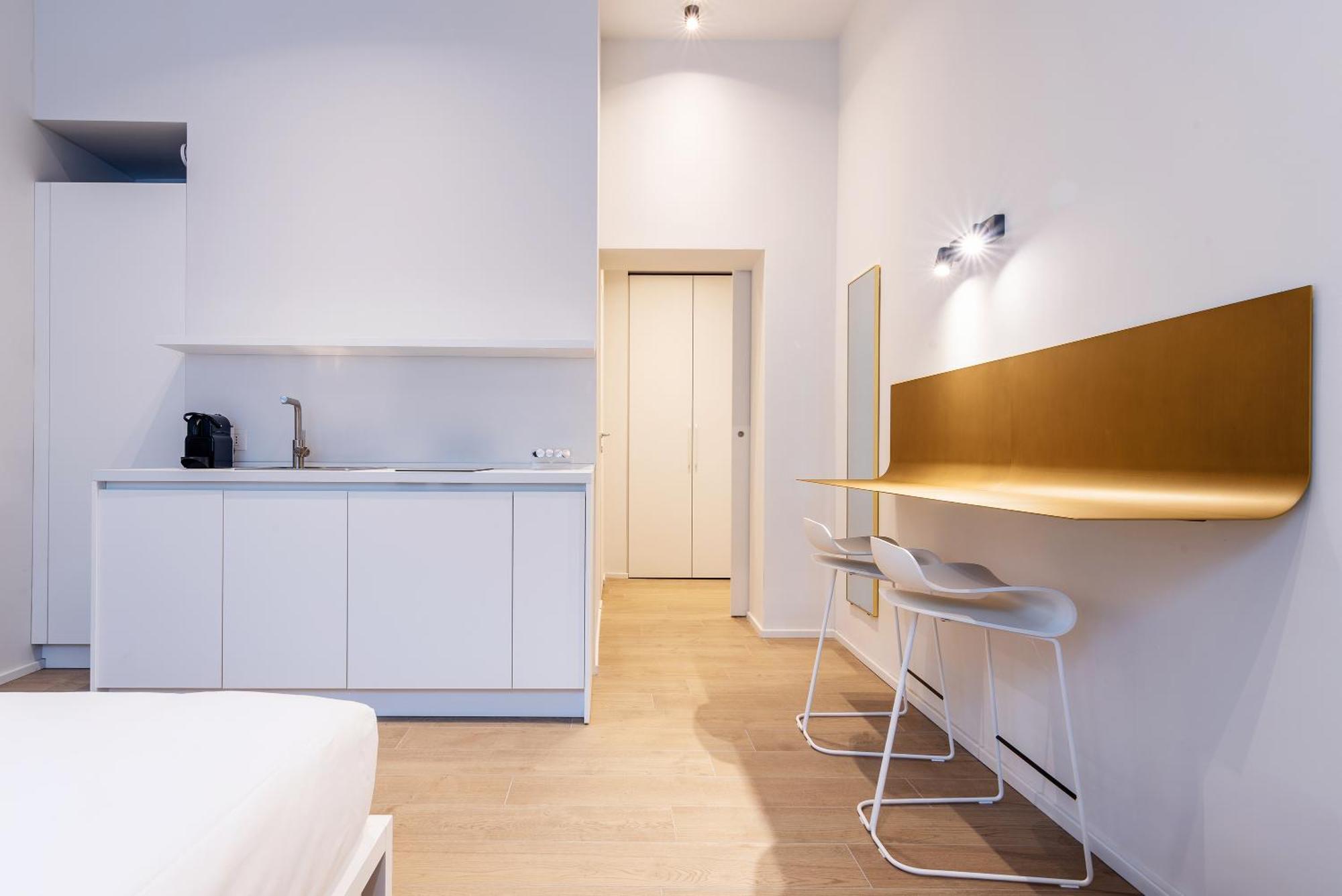 Easyhomes-City Centre Suites Milánó Kültér fotó