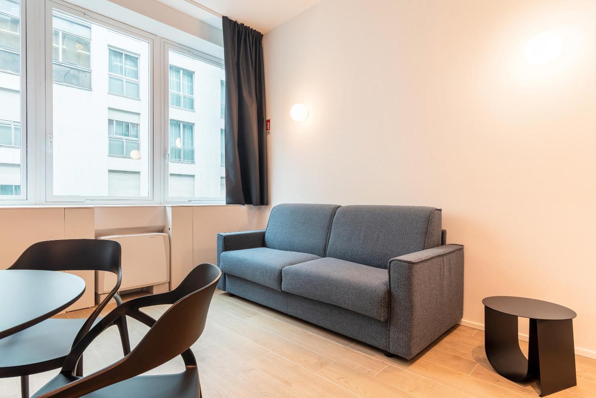 Easyhomes-City Centre Suites Milánó Kültér fotó